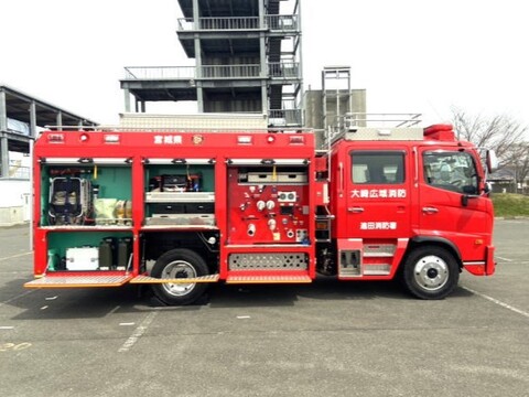 	タンク車(遠田消防署）の側面